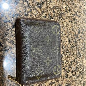 Louis Vuitton mono zippy coin wallet